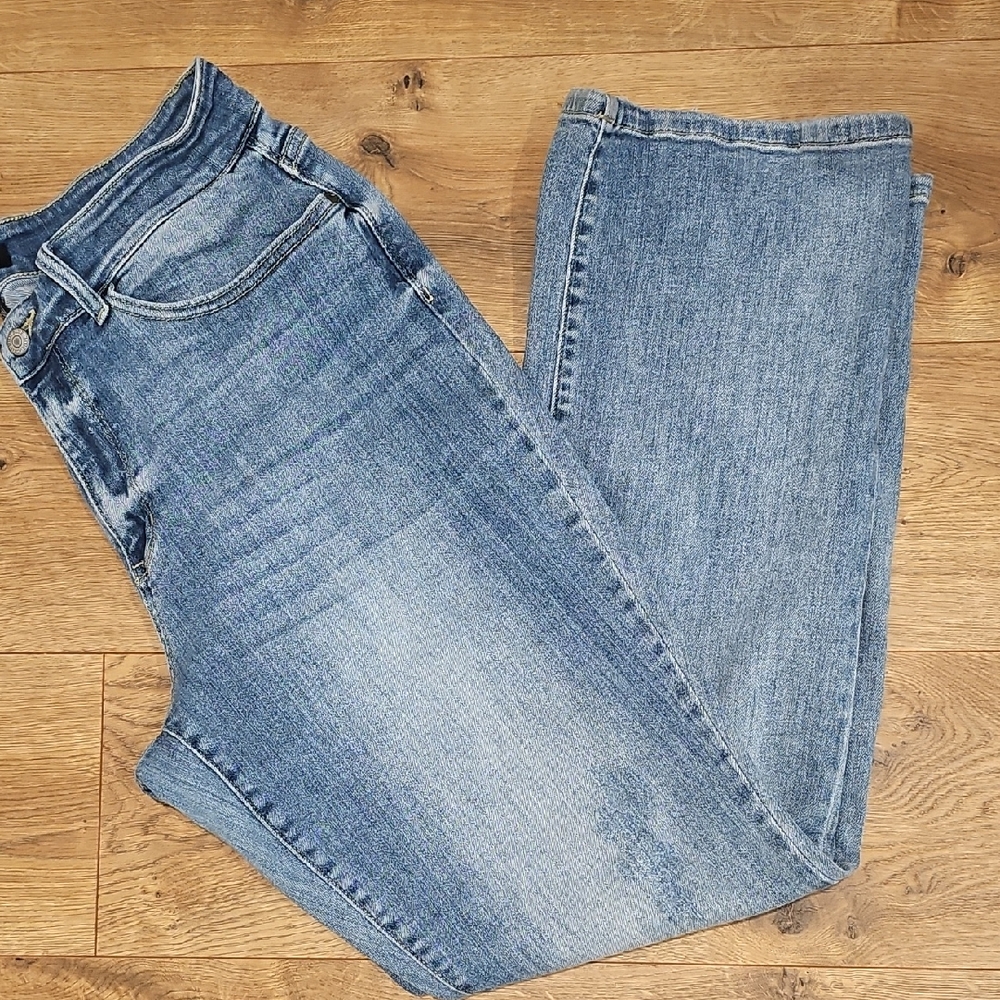 Judy Blue Size 16W Distressed Jean Boot Cut 31 Inch Inseam